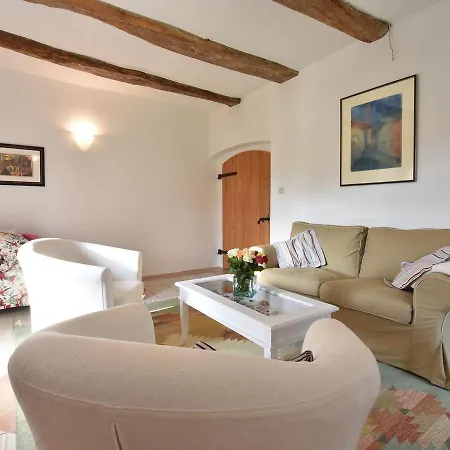 Apartman Grand In With Garden *
