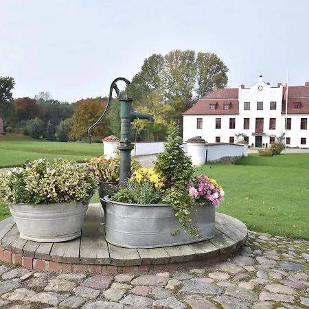 Apartman Grand In With Garden